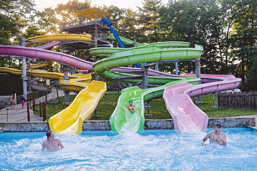 The Best Theme Parks for Family Fun near Boston