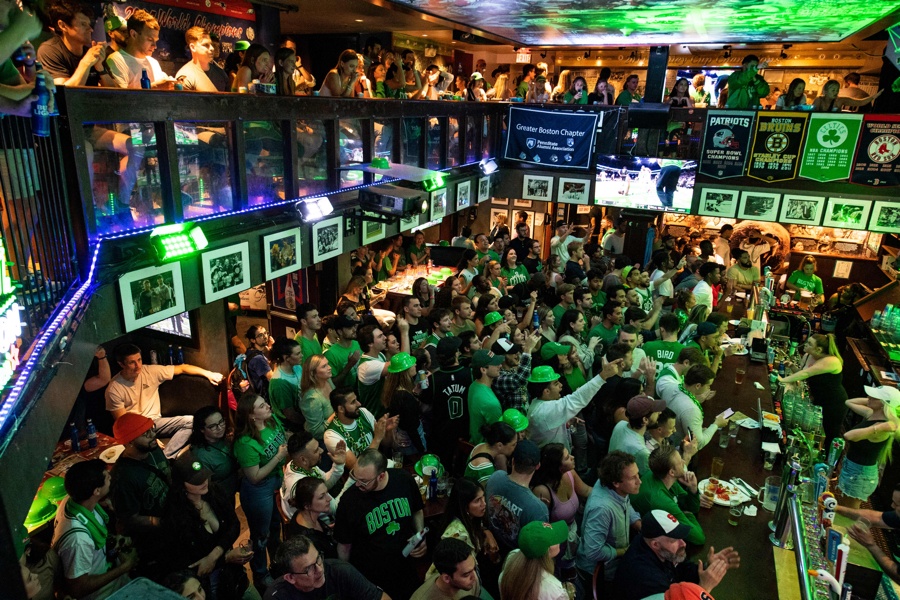 Boston Bars near TD Garden - Bruins and Celtics Bars - Boston