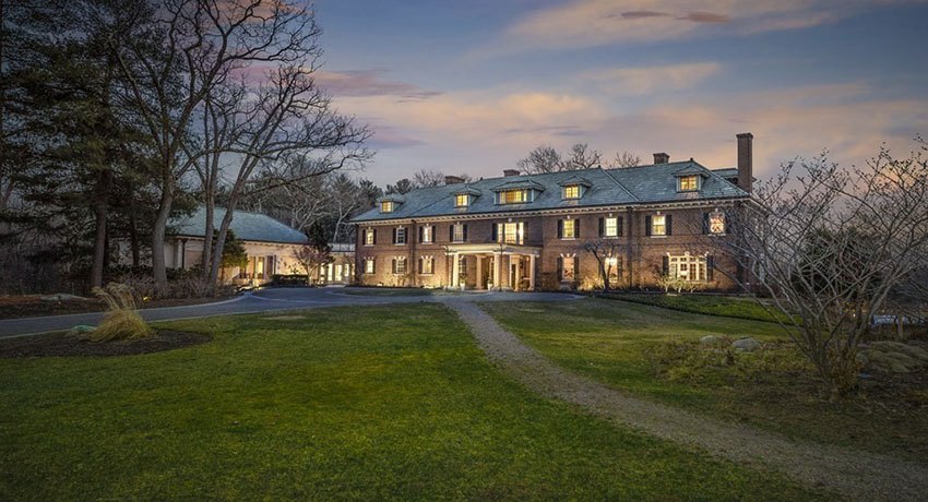 A Dedham Estate with a Five-Bedroom Carriage House