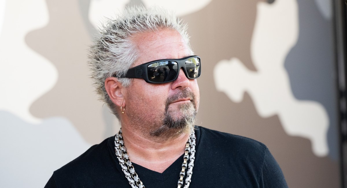 Guy Fieri's luxury knife set is a must-have for every chef