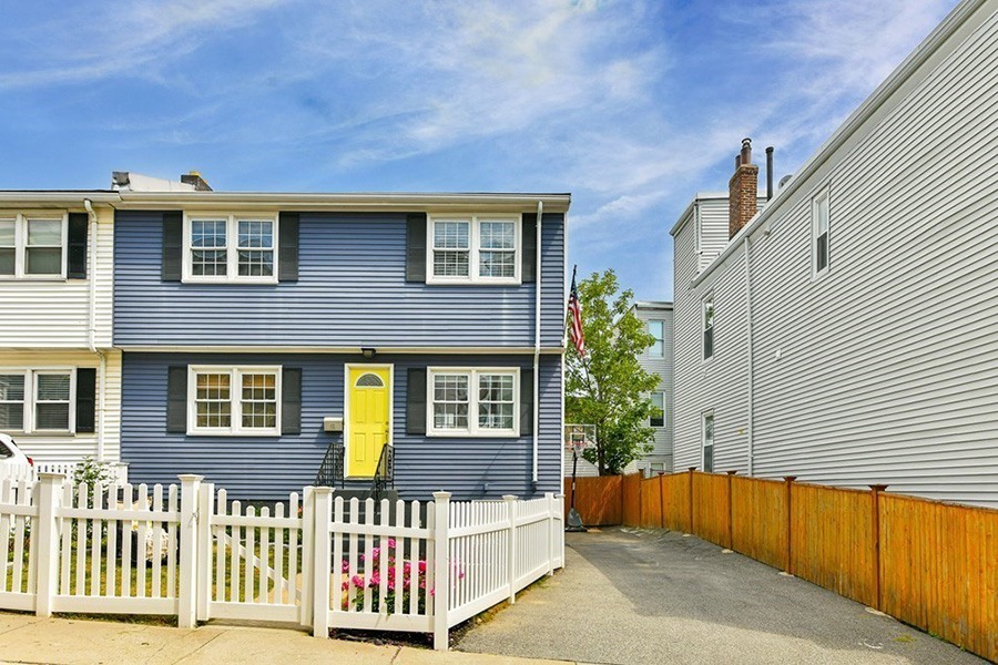 A Single-Family in South Boston with a Backyard Deck