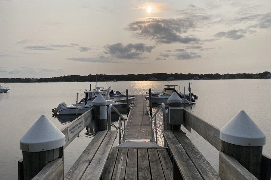 Cape Cod pond house 9