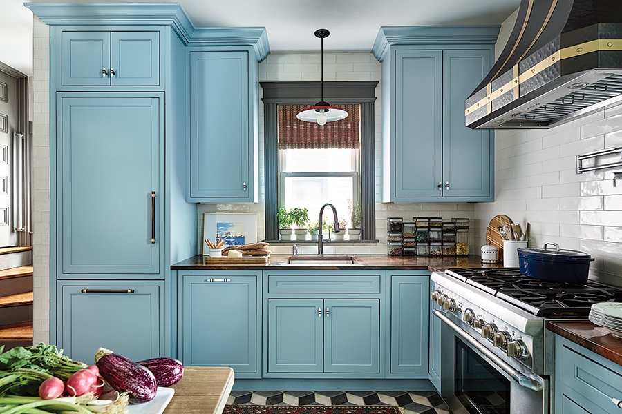 A Charming Vintage Kitchen Will get a twenty first Century Replace