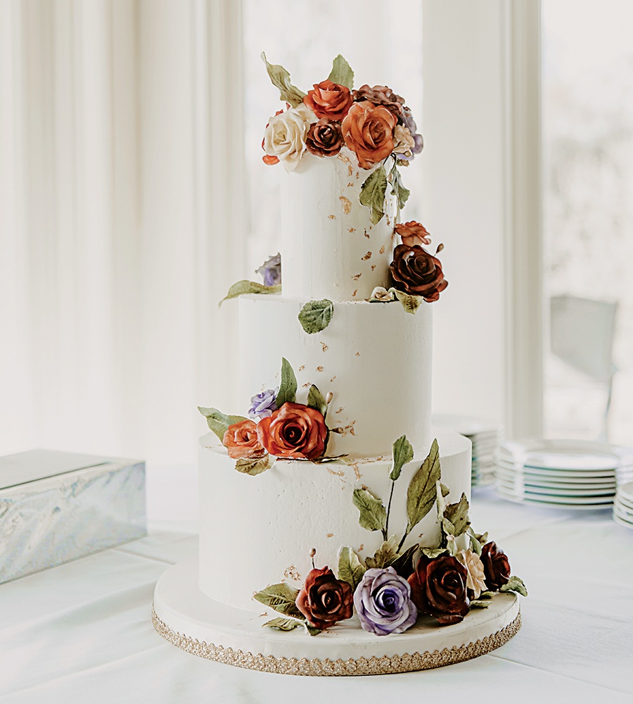 Five Colorful Wedding Cakes for 2024