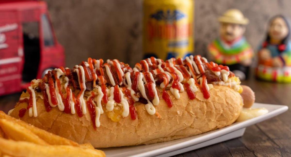 Brasil Brazil East Boston - Sunday is the Hot Dog day :p The best