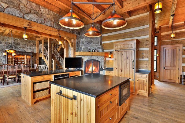 On The Market A Rustic Chic Home On A Ski Trail In Vermont   Ski Home 3 605x403 