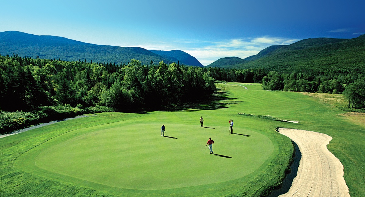 The 18 Greatest Resort Golf Holes in New England