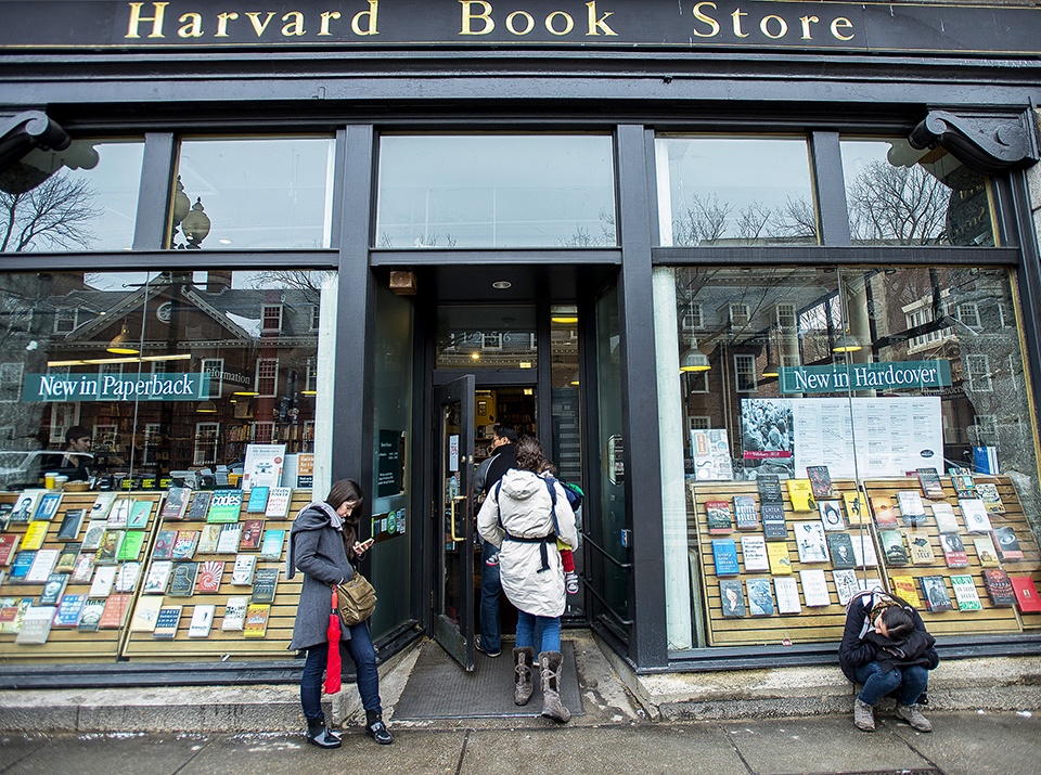 Look, There's a Rocket! - Harvard Book Store