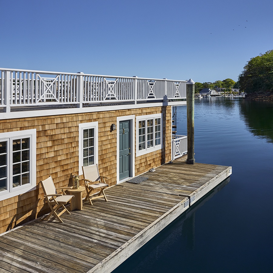 Set Sail in Style on a Houseboat in Maine's Kennebunk River